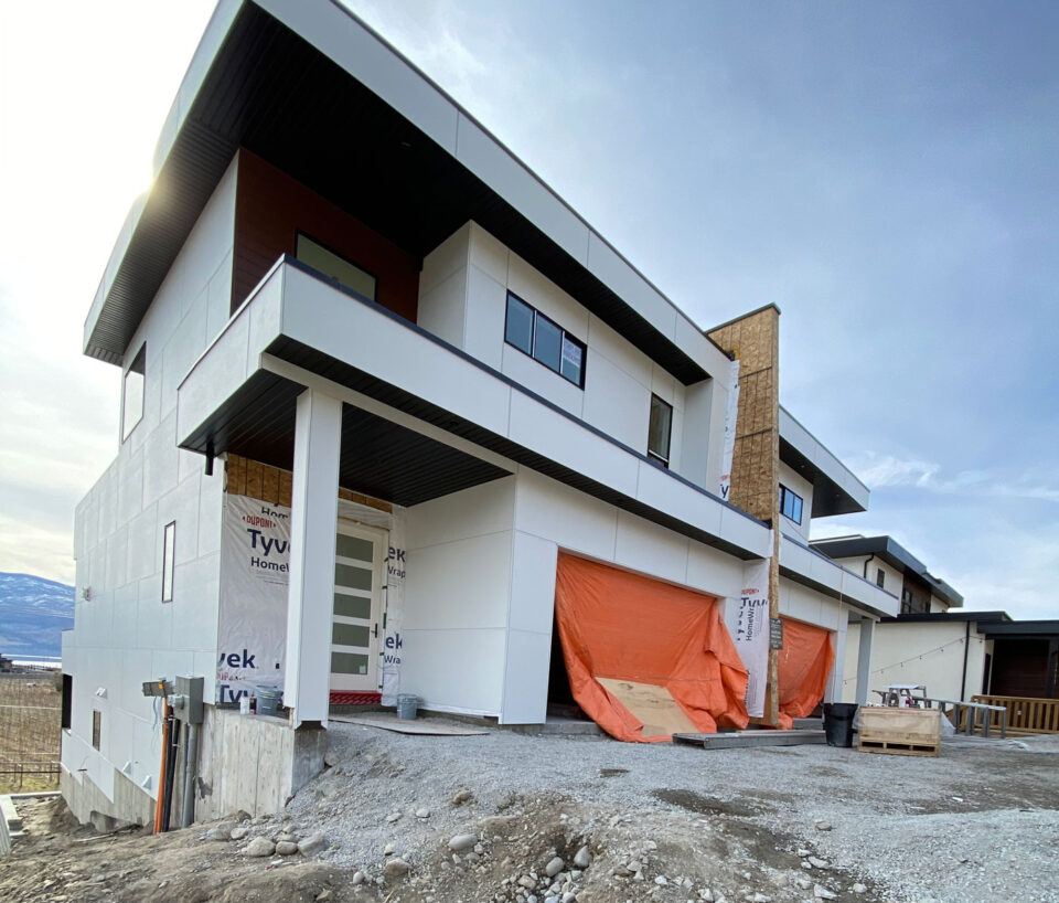Cedar, Hardie and Aluminum Siding in Kelowna, BC, Canada