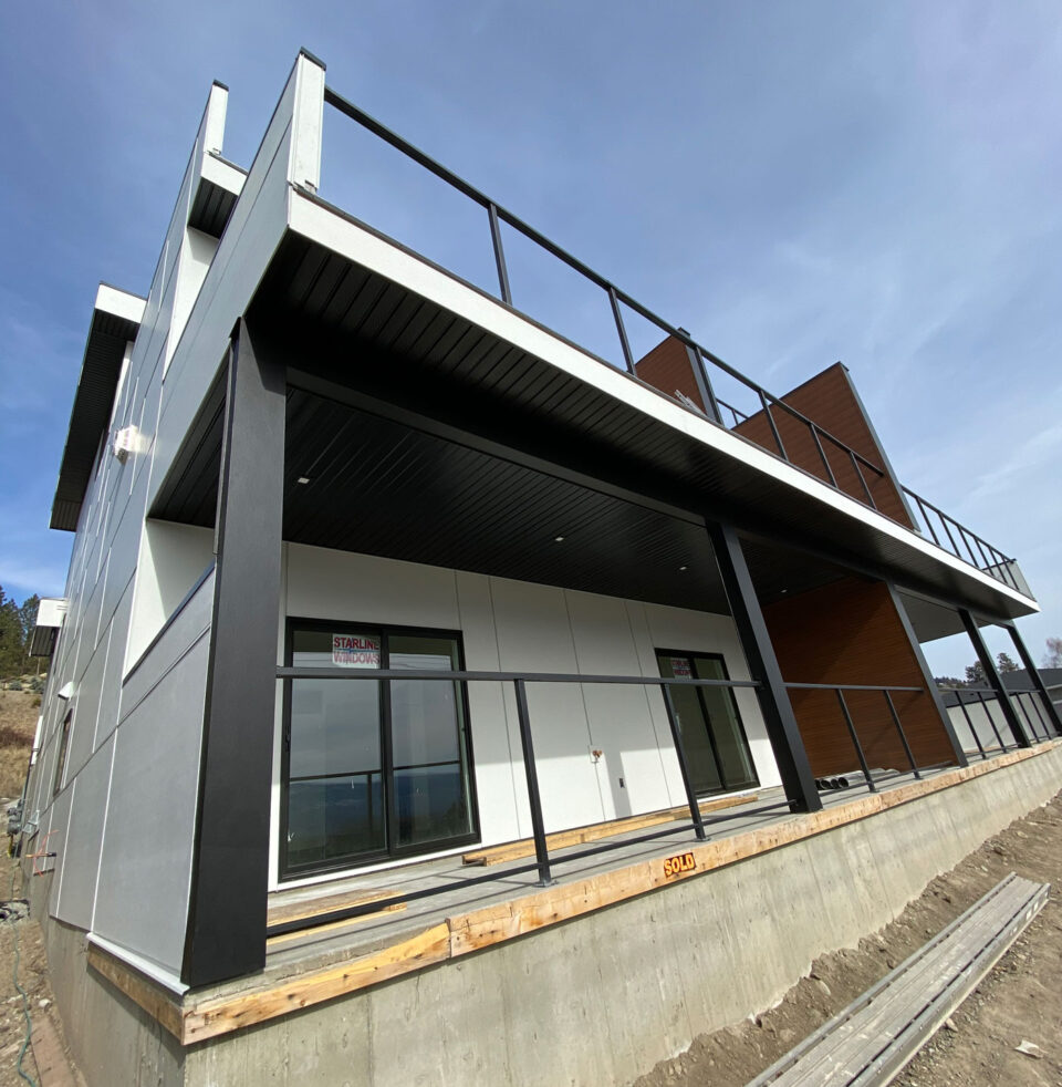 Cedar, Hardie and Aluminum Siding in Kelowna, BC, Canada