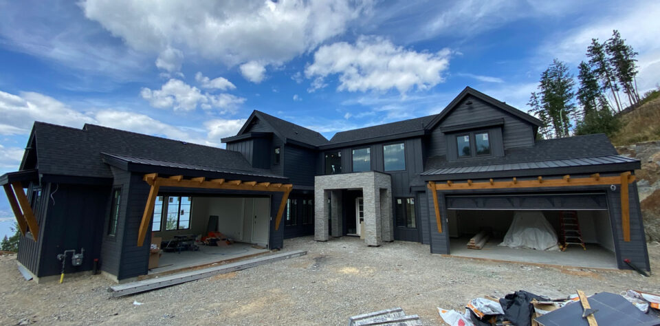 Cedar, Hardie and Aluminum Siding in Kelowna, BC, Canada